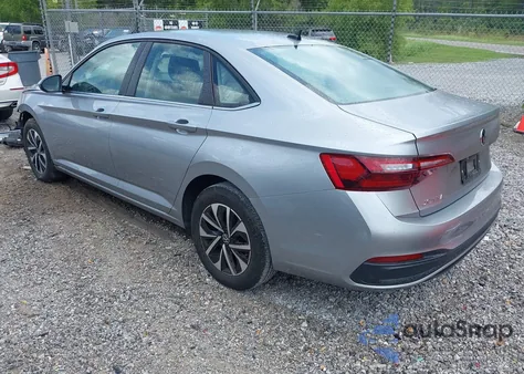 2024 Volkswagen Jetta 1.5T S z USA, uszkodzony, nr VIN 3VW5M7BU2RM030062